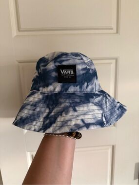 Vans Blue & White Tie-Dye Bucket Hat